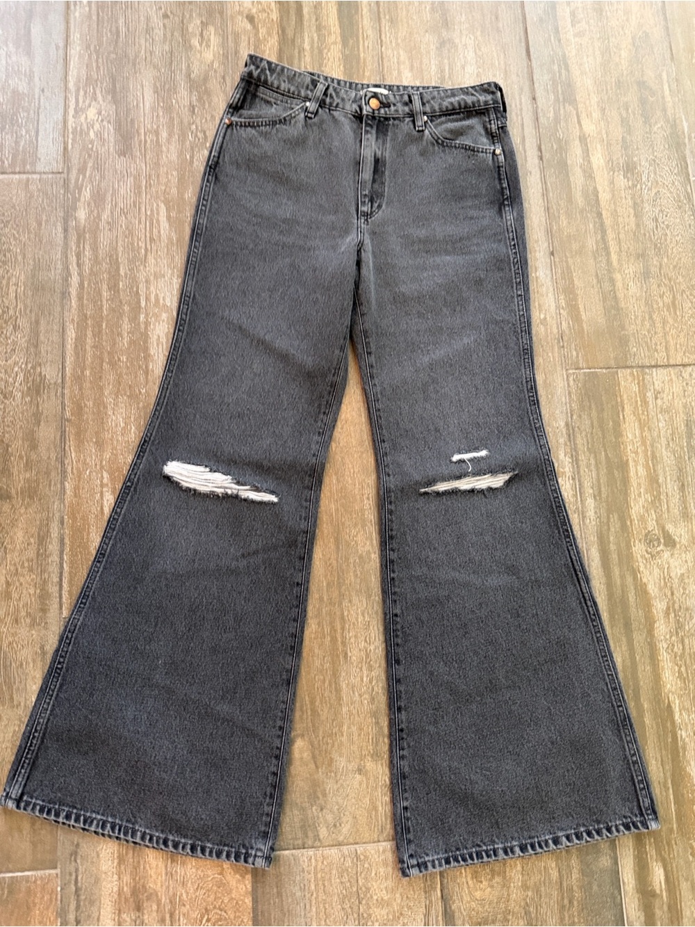 Wrangler Wanderer Black Flare Jeans with Green Back Patch 27x32 - Picture 5 of 13